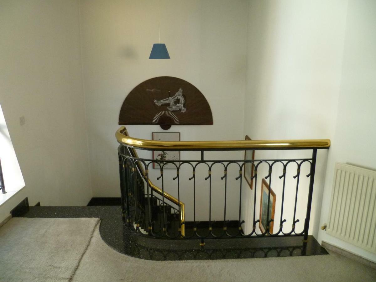 Double Room With Ensuite Bathroom At Datacom Building 니코시아 외부 사진